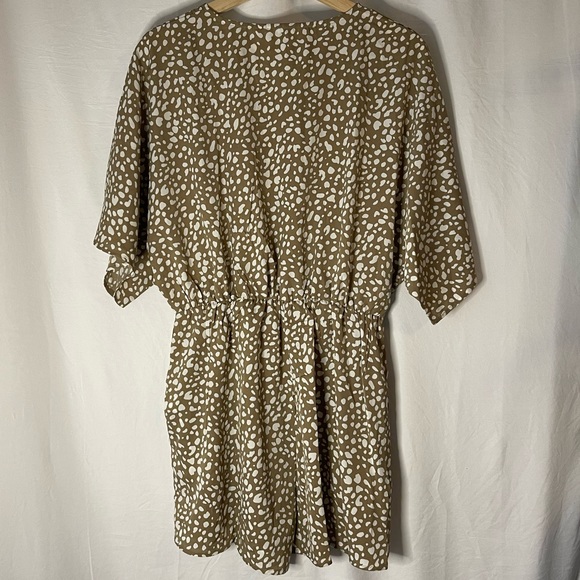 EUC SHEIN tan & white dalmatian / spotted animal print romper - Picture 5 of 6